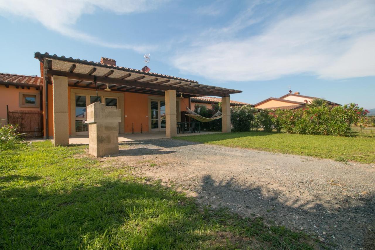 Апарт готель Fattoria Palazzeta - Pet & Family Friendly Чечина Екстер'єр фото