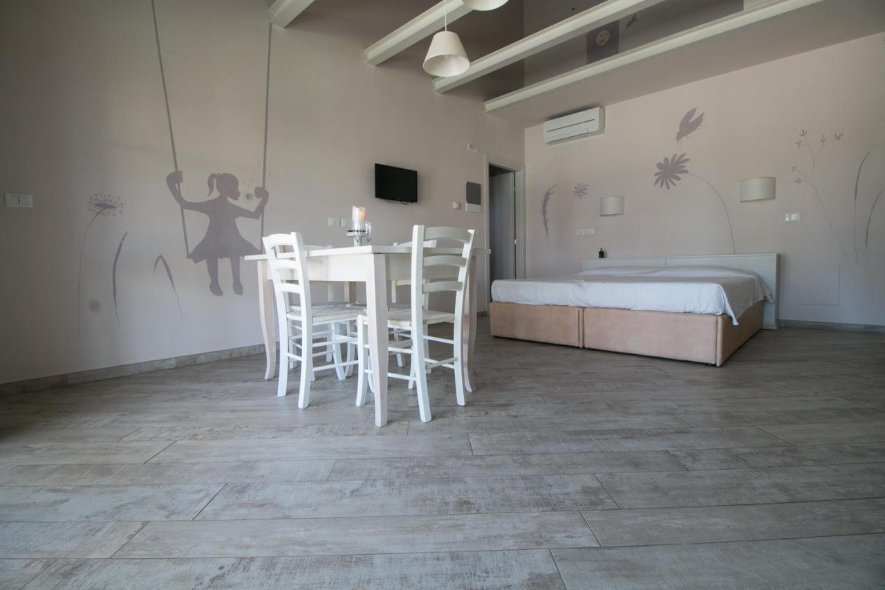 Апарт готель Fattoria Palazzeta - Pet & Family Friendly Чечина Екстер'єр фото