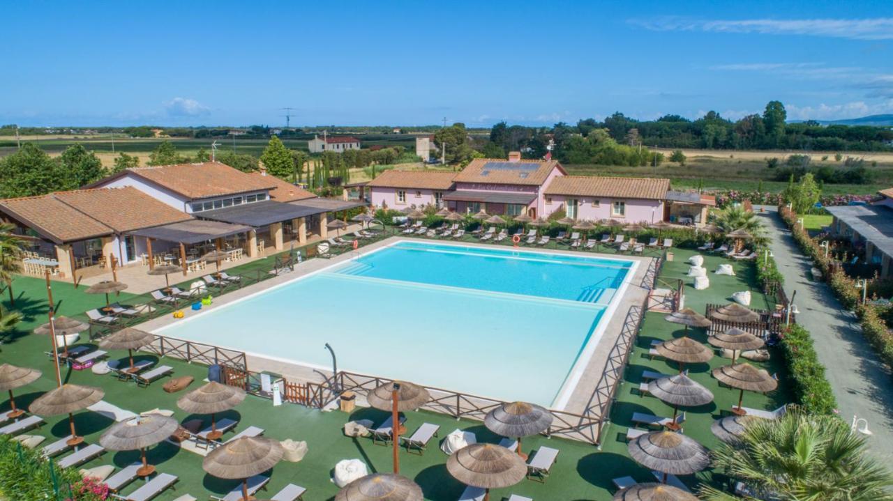 Апарт готель Fattoria Palazzeta - Pet & Family Friendly Чечина Екстер'єр фото