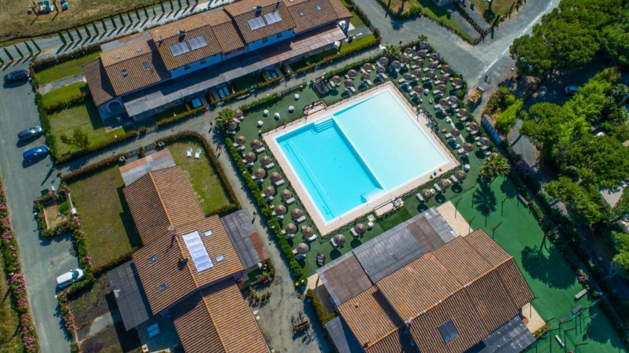 Апарт готель Fattoria Palazzeta - Pet & Family Friendly Чечина Екстер'єр фото