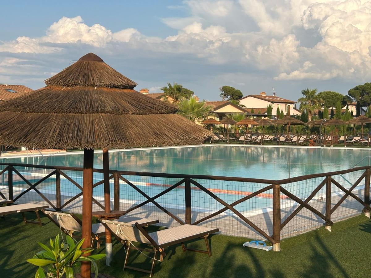 Апарт готель Fattoria Palazzeta - Pet & Family Friendly Чечина Екстер'єр фото