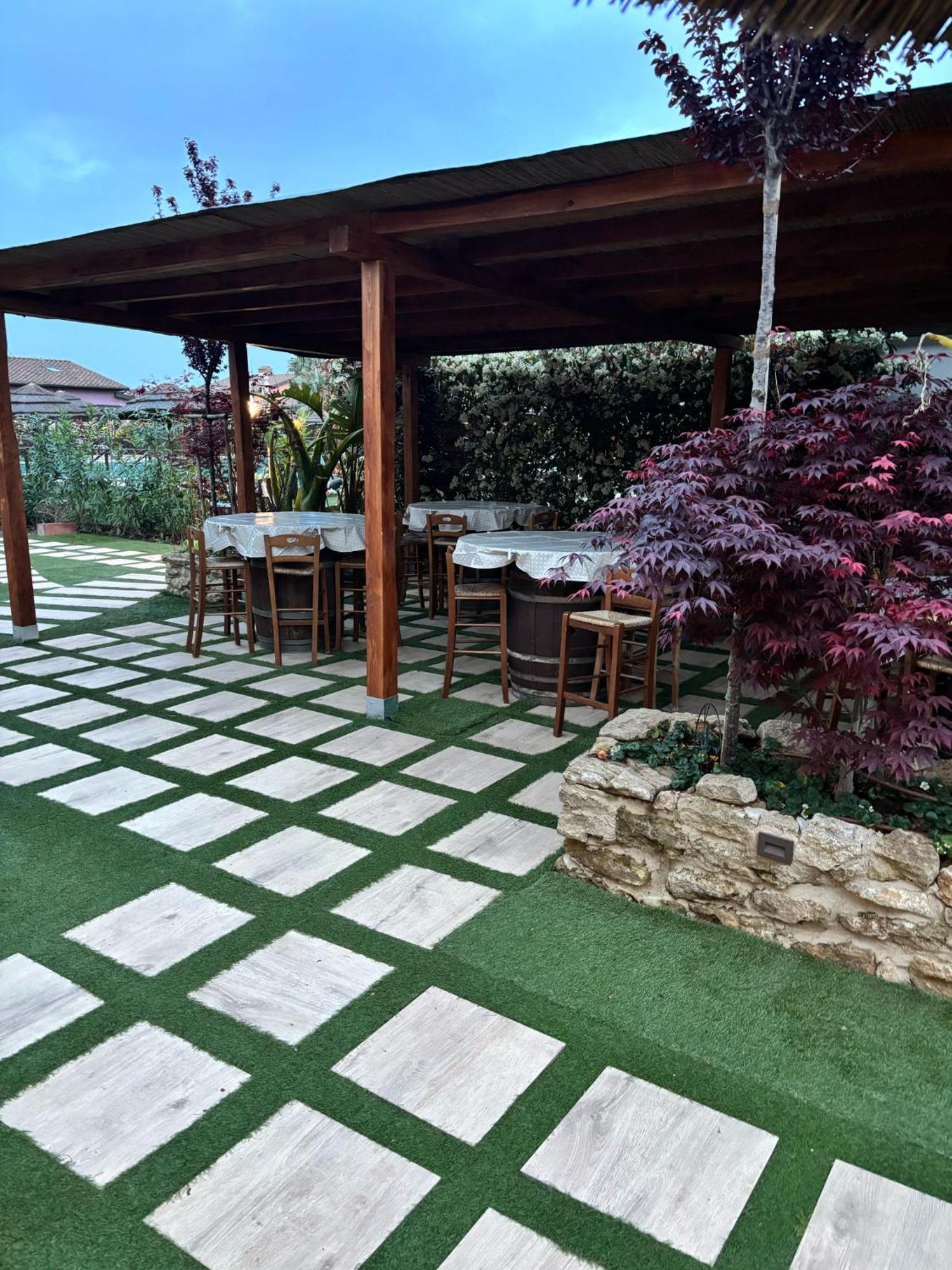 Апарт готель Fattoria Palazzeta - Pet & Family Friendly Чечина Екстер'єр фото